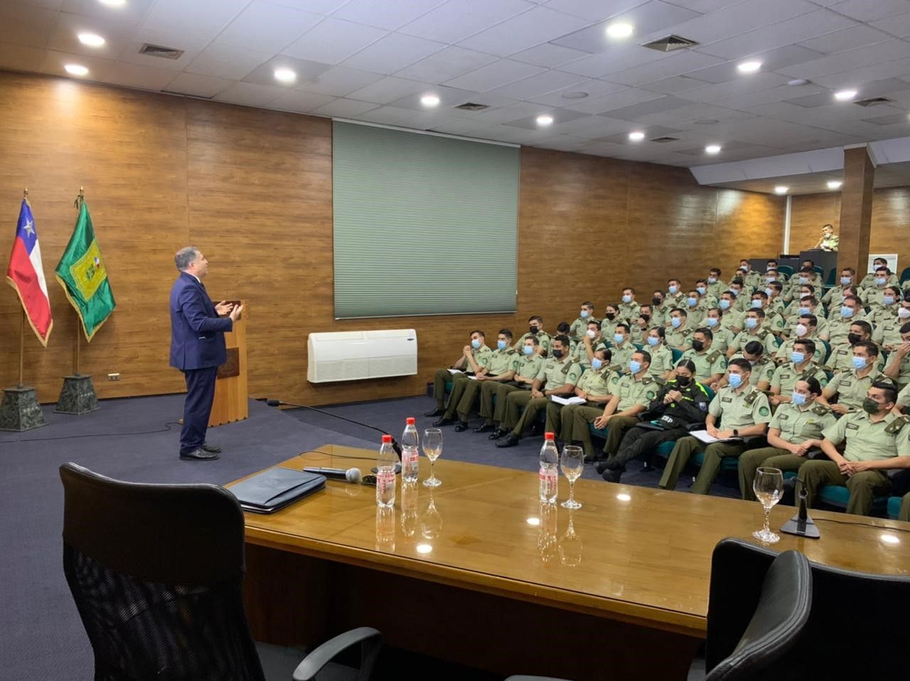 UAF CAPACITA A ASPIRANTES A OFICIALES DE LA ESCUELA DE CARABINEROS DE CHILE SOBRE PILARES DEL SISTEMA NACIONAL ANTILA/FT